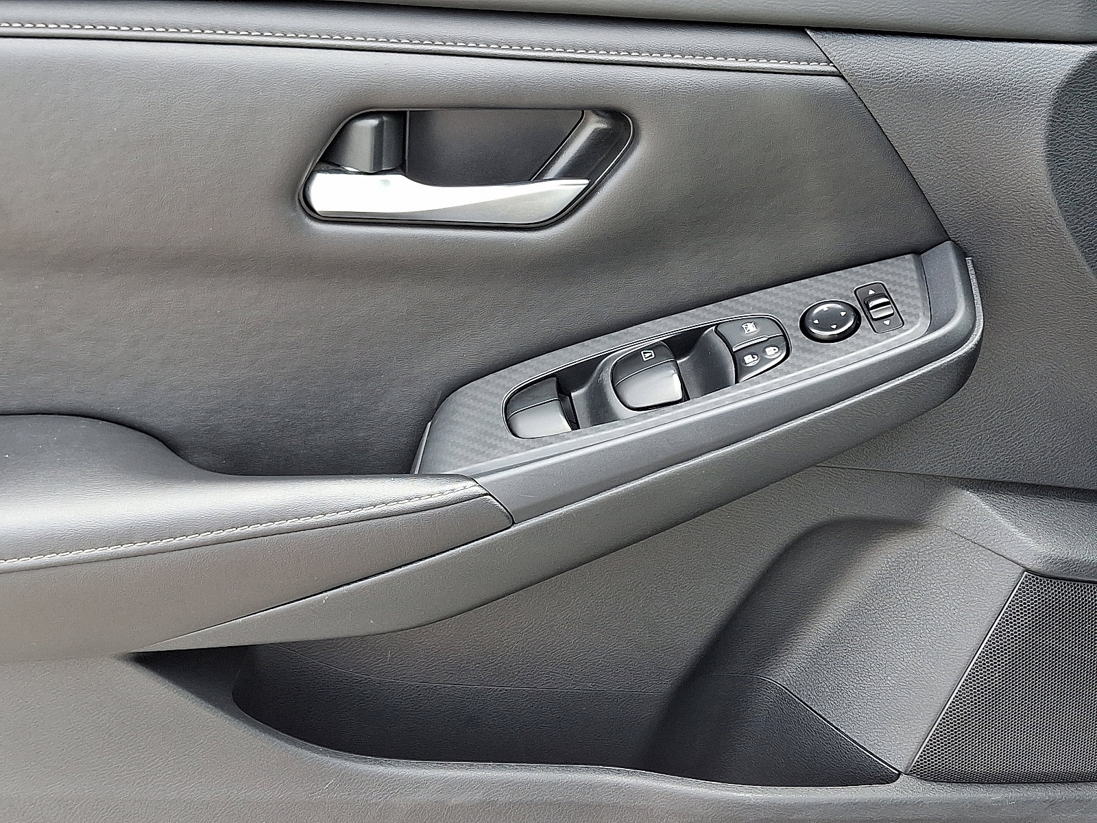 Used 2023 Nissan Sentra SV image 13