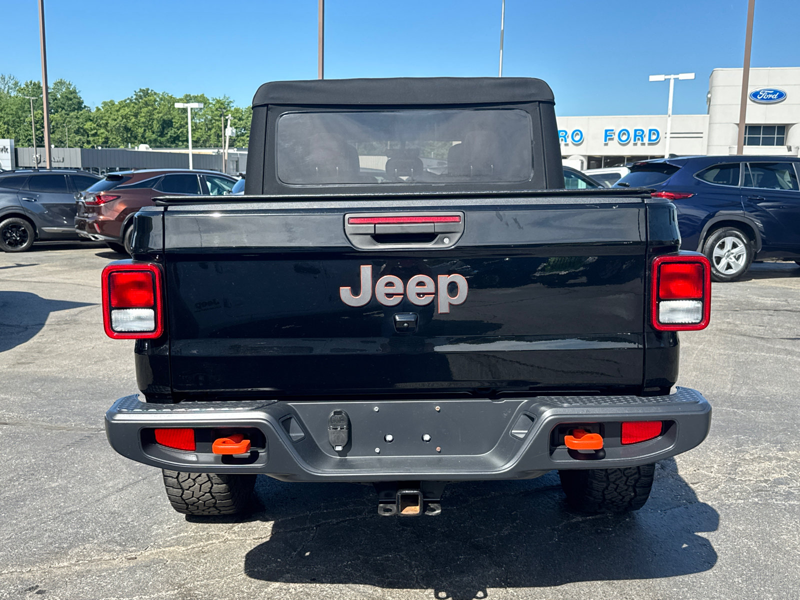 Used 2022 Jeep Gladiator Mojave w/ Cold Weather Group AWD/4WD image 4