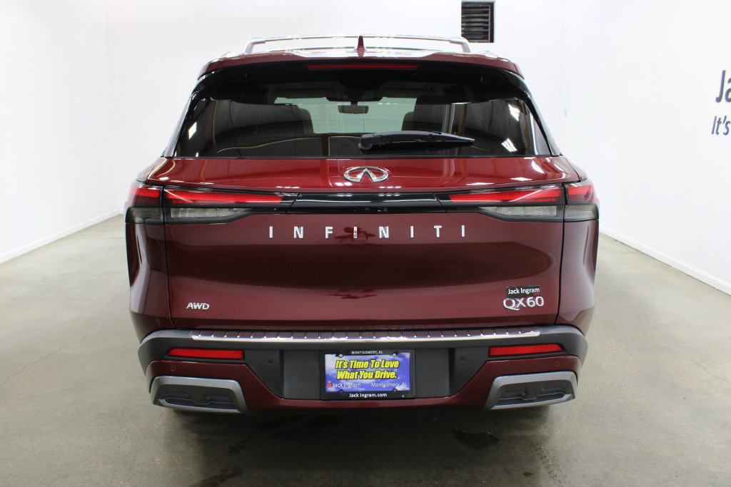 Used 2023 INFINITI QX60 Sensory w/ Vision Package AWD/4WD image 4