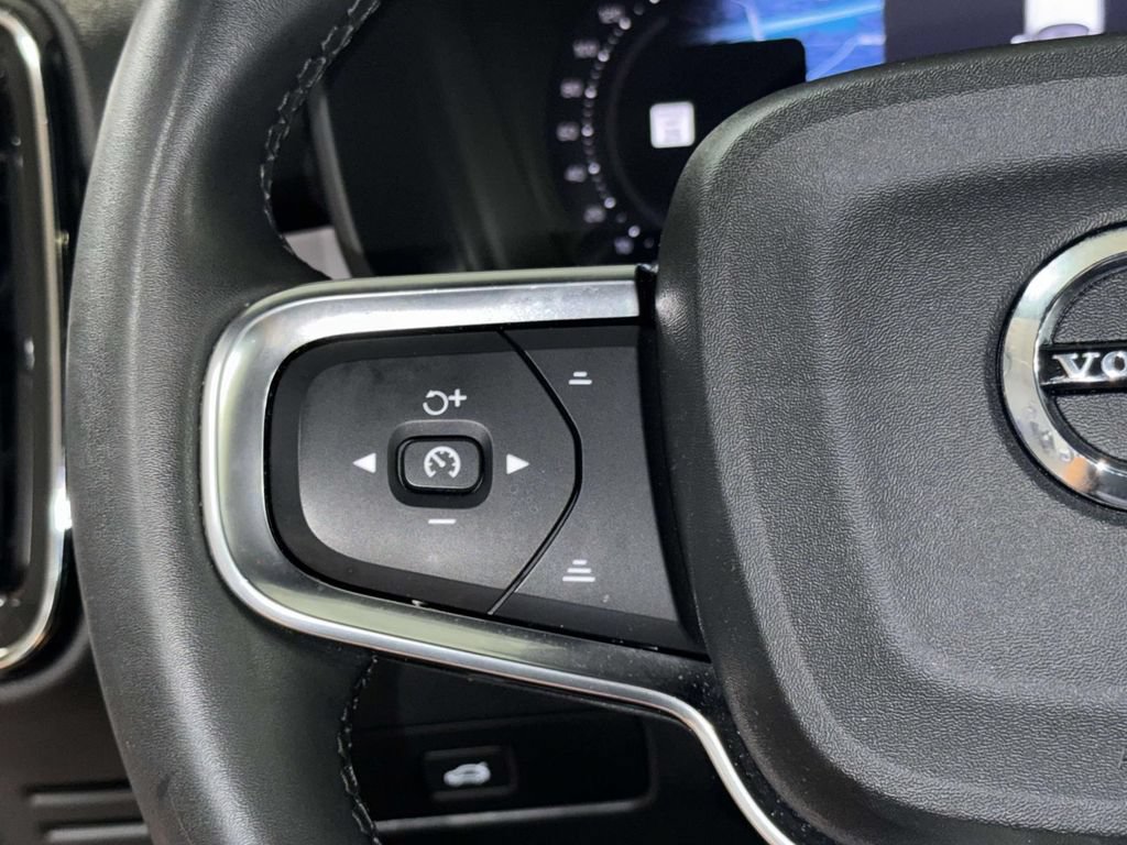 Used 2023 Volvo XC40 Recharge Ultimate w/ Protection Package Premier AWD/4WD image 30