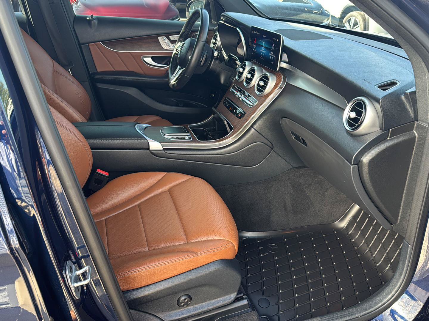 Used 2022 Mercedes-Benz GLC 300 4MATIC image 14