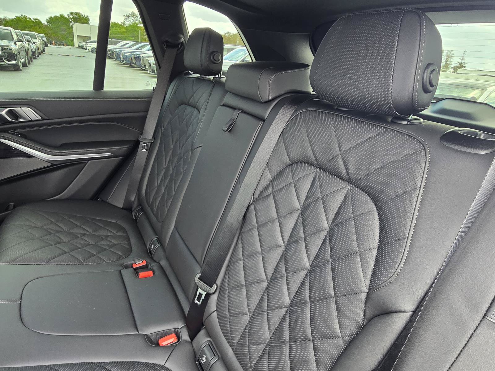 New 2026 BMW X5 sDrive40i w/ M Sport Package RWD image 13