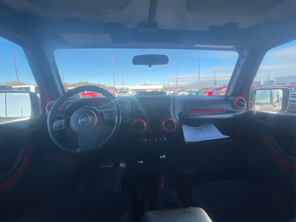 Used 2015 Jeep Wrangler Unlimited Sport w/ Max Tow Package AWD/4WD image 25