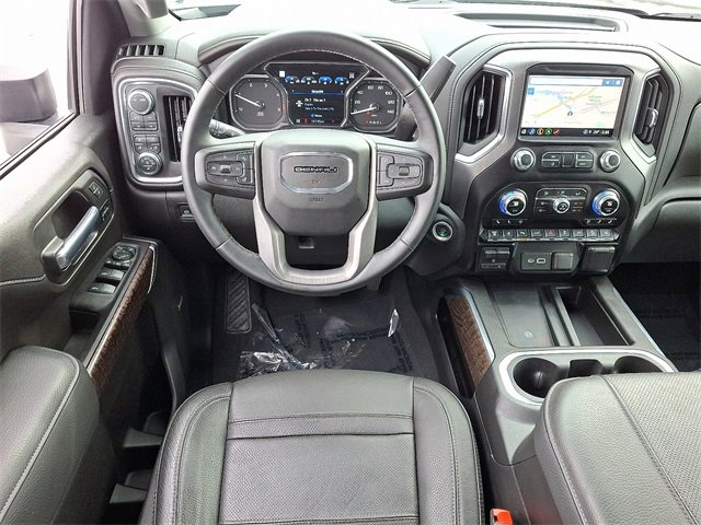 Used 2023 GMC Sierra 2500 Denali w/ Denali Ultimate Package image 11