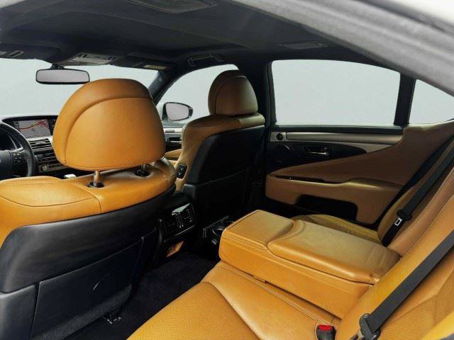 Used 2014 Lexus LS 460 w/ F Sport Package RWD image 41