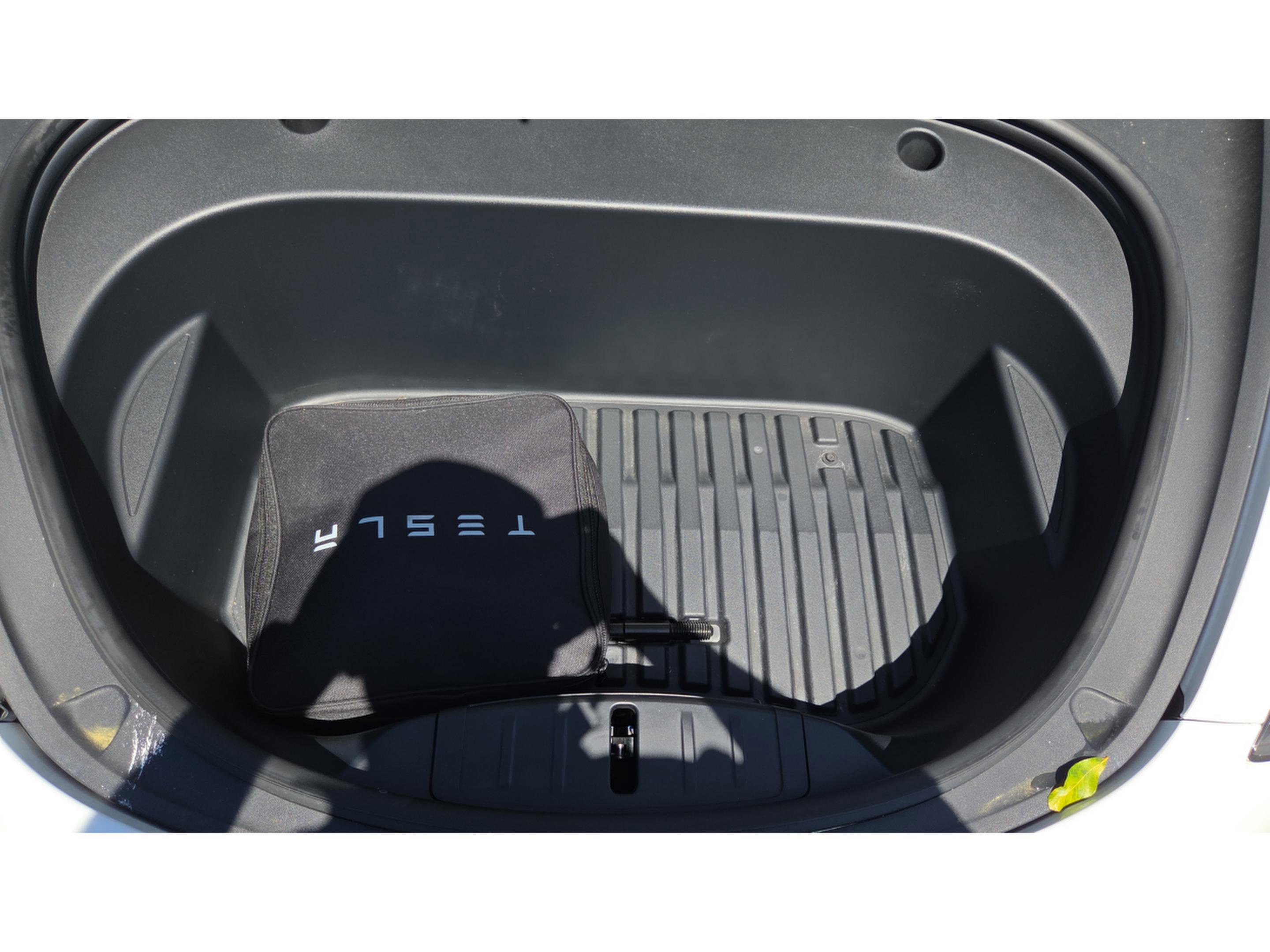 Used 2021 Tesla Model 3 Performance image 21
