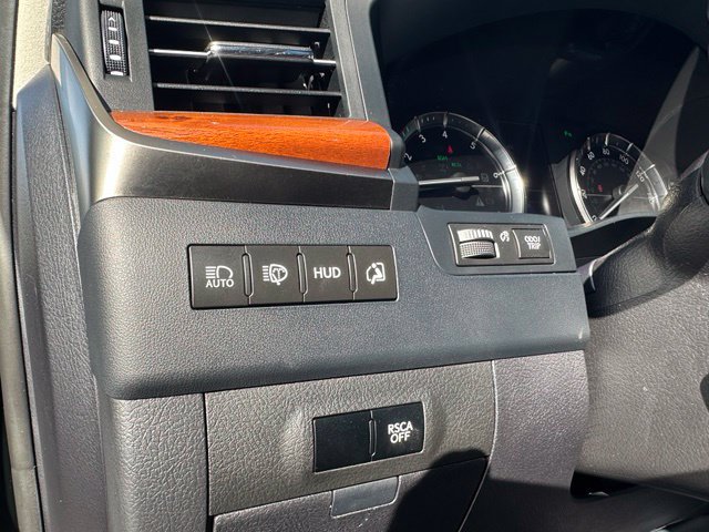 Used 2017 Lexus LX 570 4WD w/ Luxury Package image 15