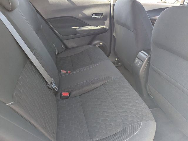 Used 2021 Nissan Kicks SV image 13