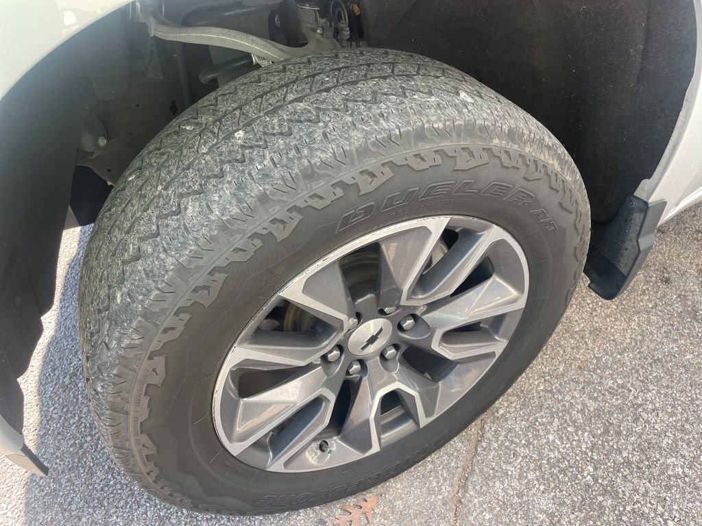 Used 2022 Chevrolet Silverado 1500 Custom image 12