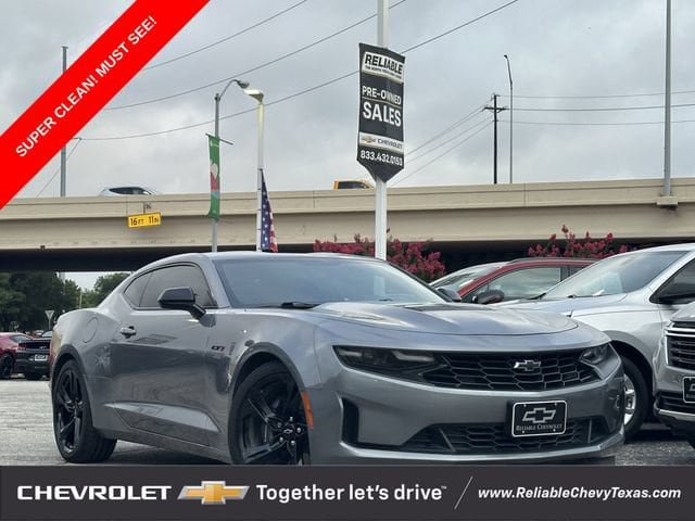 Used 2021 Chevrolet Camaro LT RWD image 2