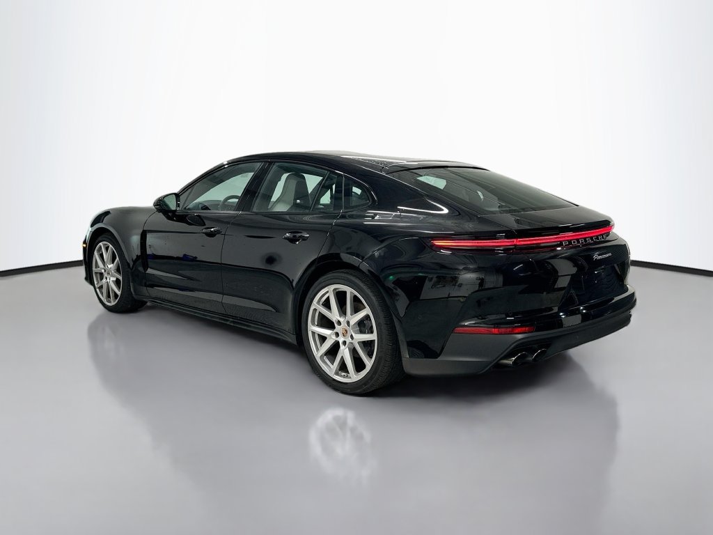 Certified 2025 Porsche Panamera image 3