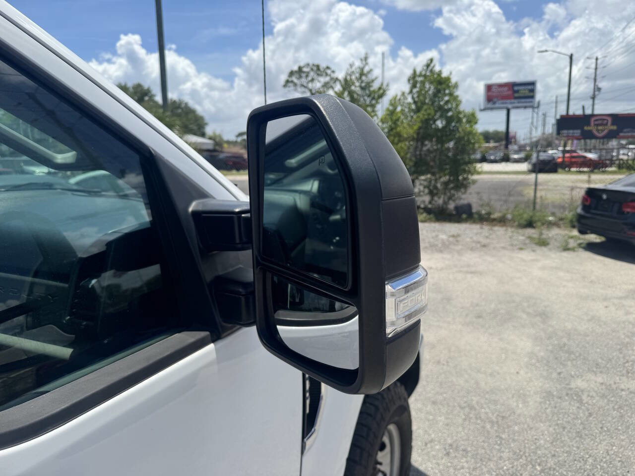 Used 2017 Ford F250 XL w/ Power Equipment Group AWD/4WD image 8