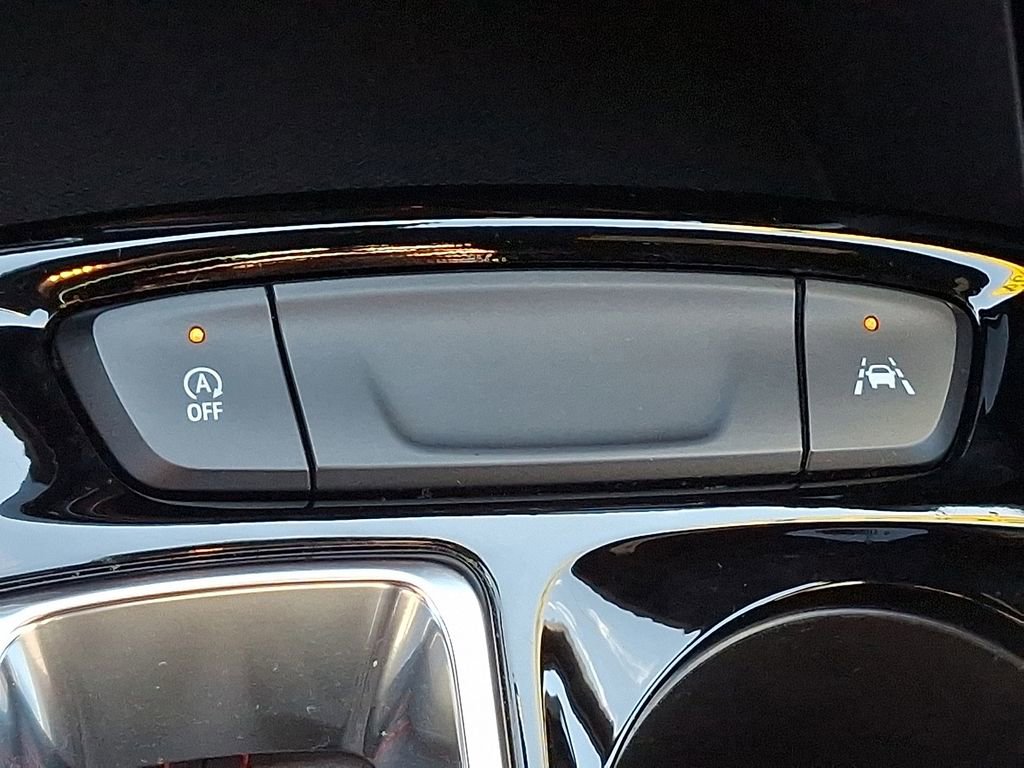 Certified 2024 Chevrolet Trax RS w/ Driver Confidence Package image 25