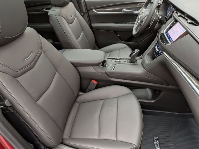 New 2026 Cadillac XT5 Sportv w/ LPO, Floor Liner Package image 27