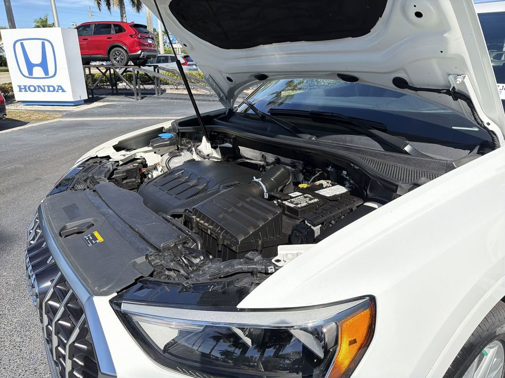 Used 2022 Audi Q3 2.0T Premium w/ Convenience Package image 37