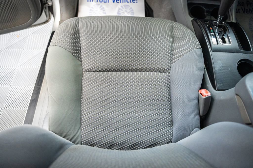 Used 2011 Toyota Tacoma 4x4 Regular Cab image 25