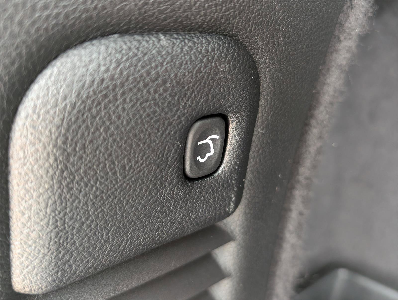 Used 2024 Dodge Durango R/T image 16