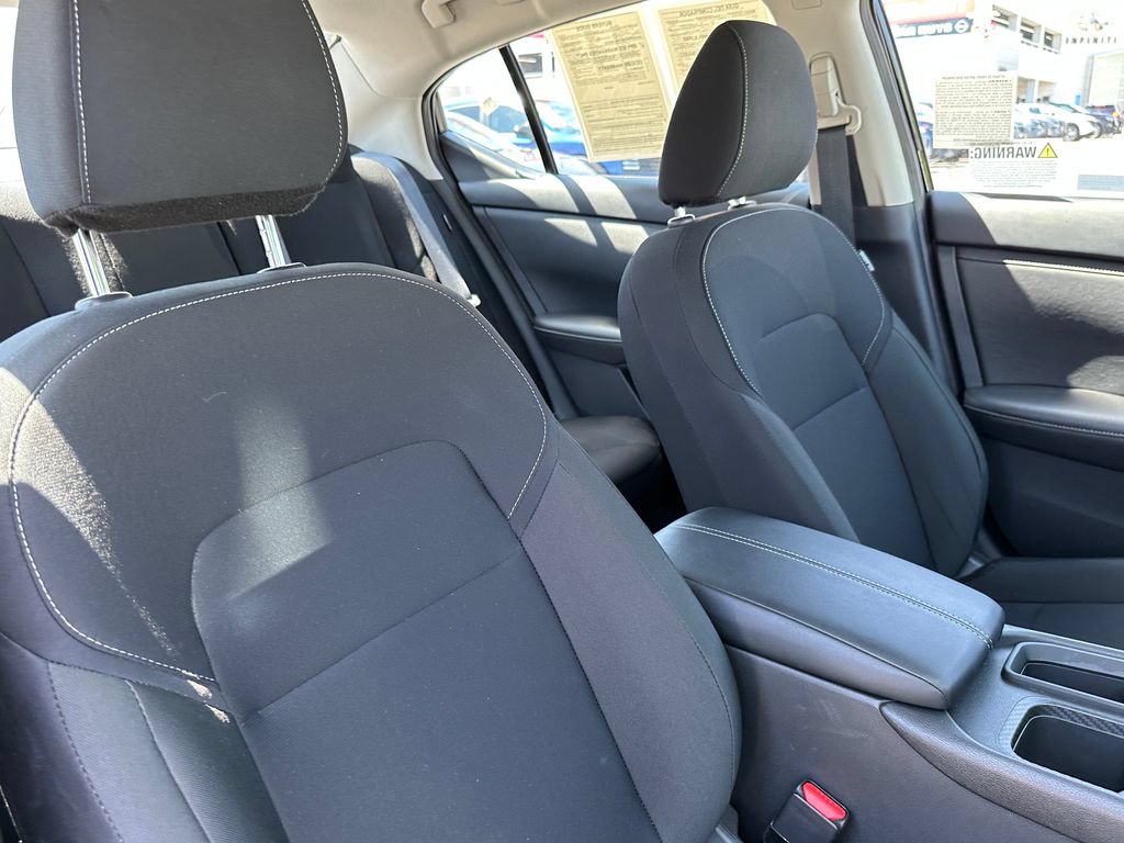 Used 2025 Nissan Sentra S FWD image 17