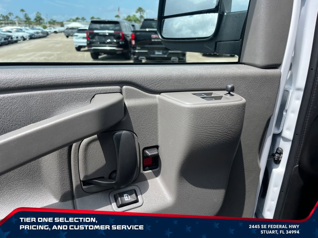 New 2026 GMC Savana 2500 RWD image 16
