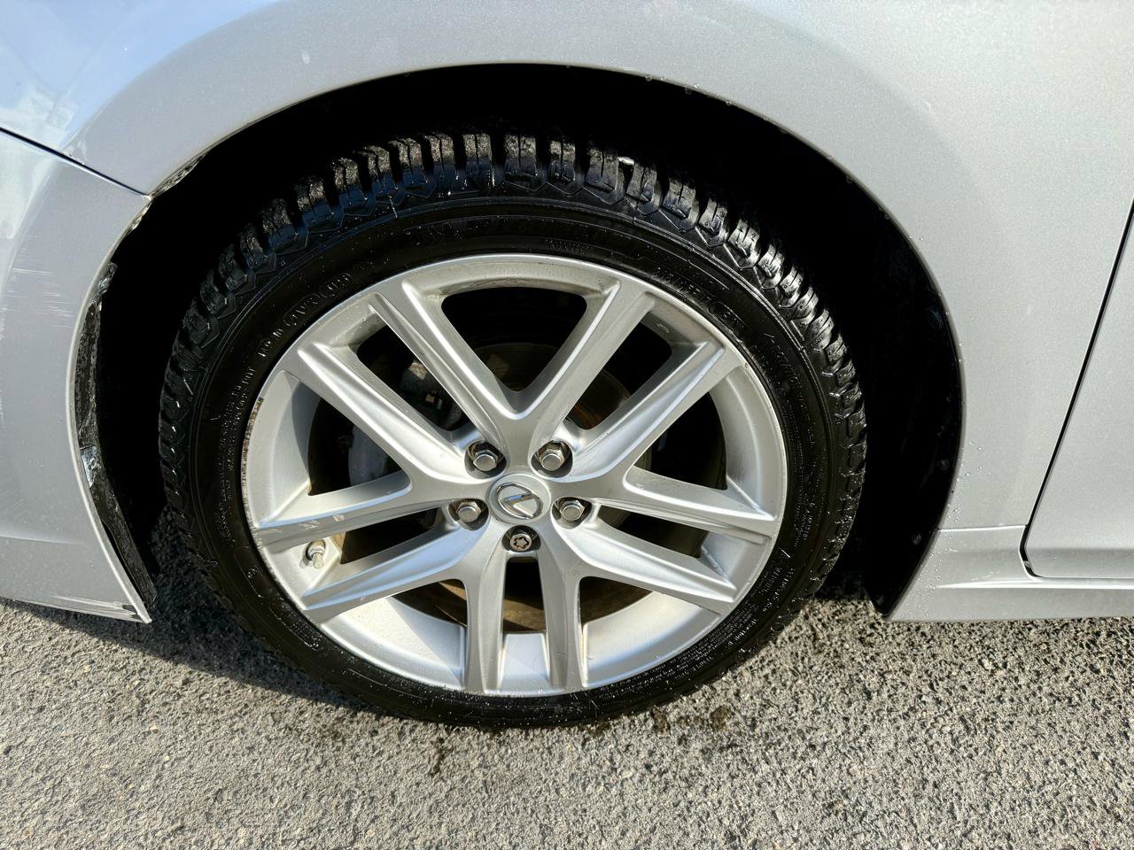 Used 2014 Lexus CT 200h FWD image 9