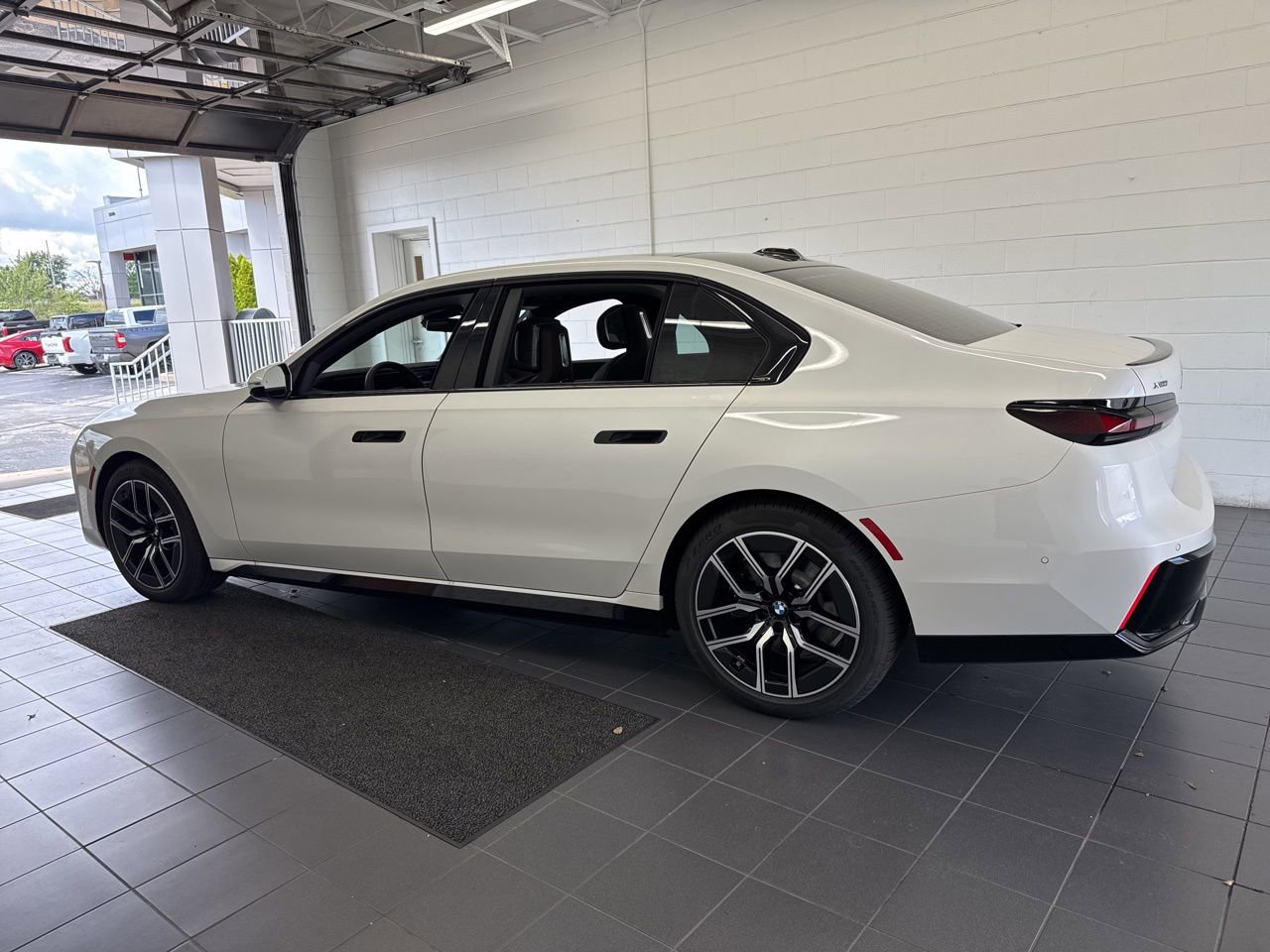 New 2026 BMW 740i xDrive image 5