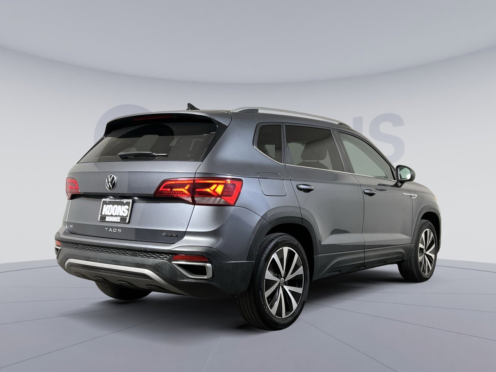 Used 2022 Volkswagen Taos SE image 5
