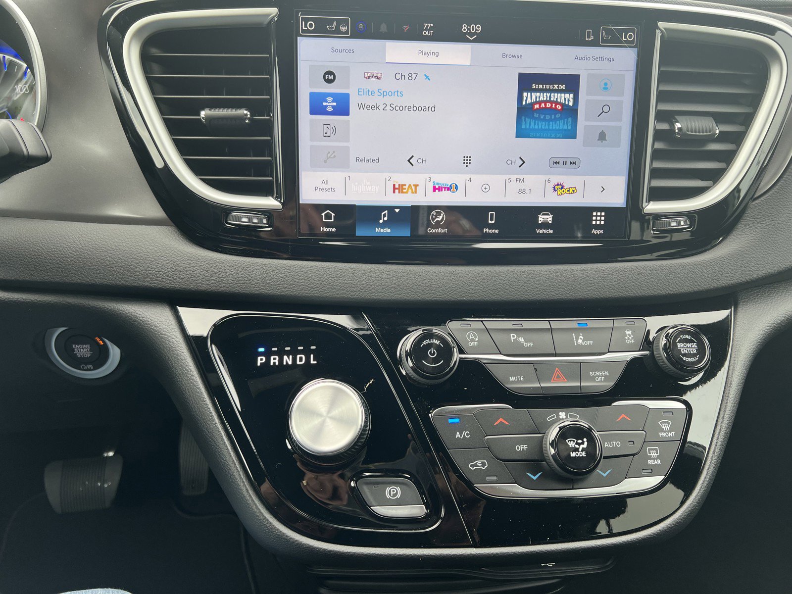 New 2026 Chrysler Voyager LX image 17