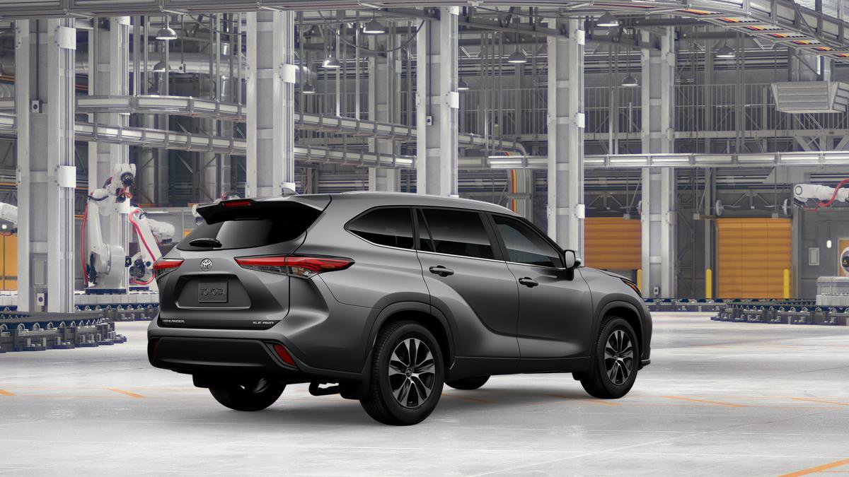 New 2026 Toyota Highlander XLE image 12