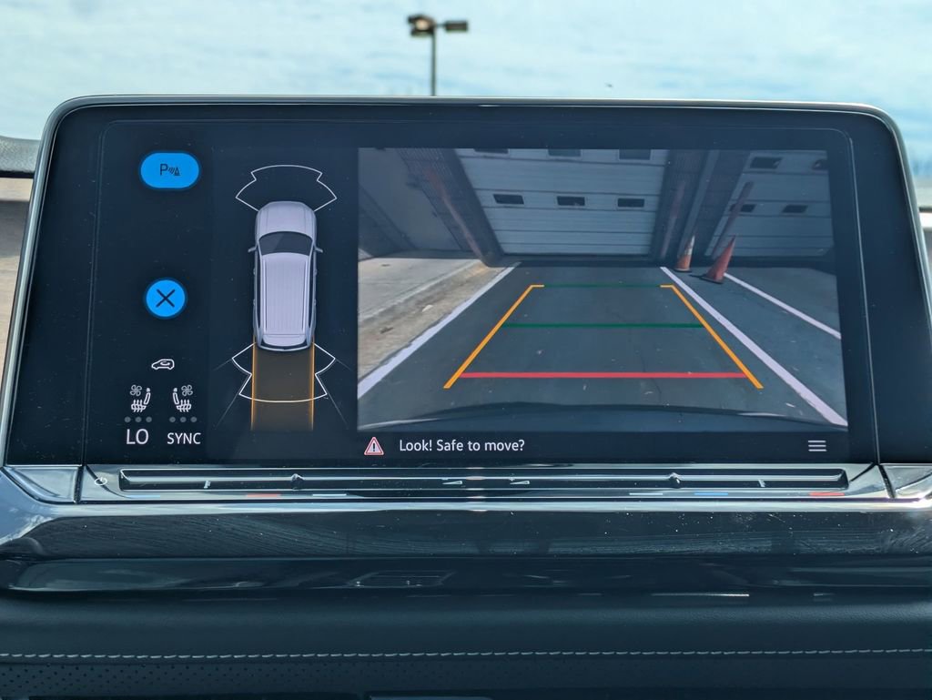 Used 2025 Volkswagen Atlas SE FWD image 20