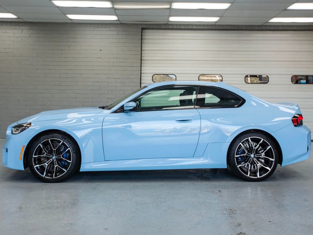 Used 2023 BMW M2 w/ Lighting Package RWD image 4