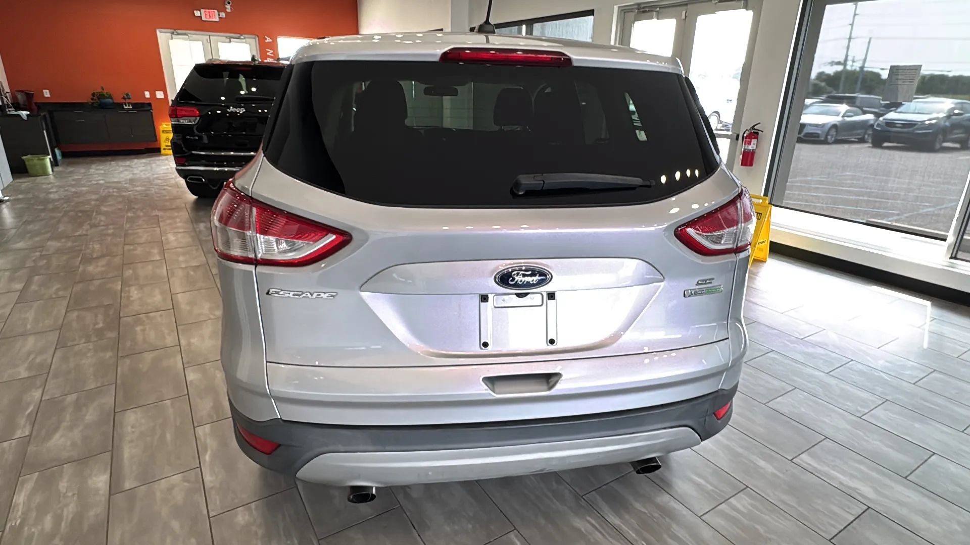 Used 2015 Ford Escape SE FWD image 13