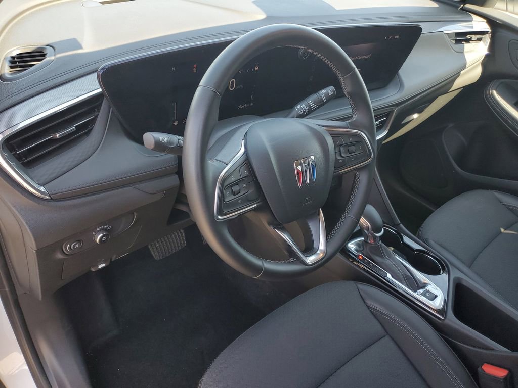 Used 2025 Buick Encore GX Preferred image 13