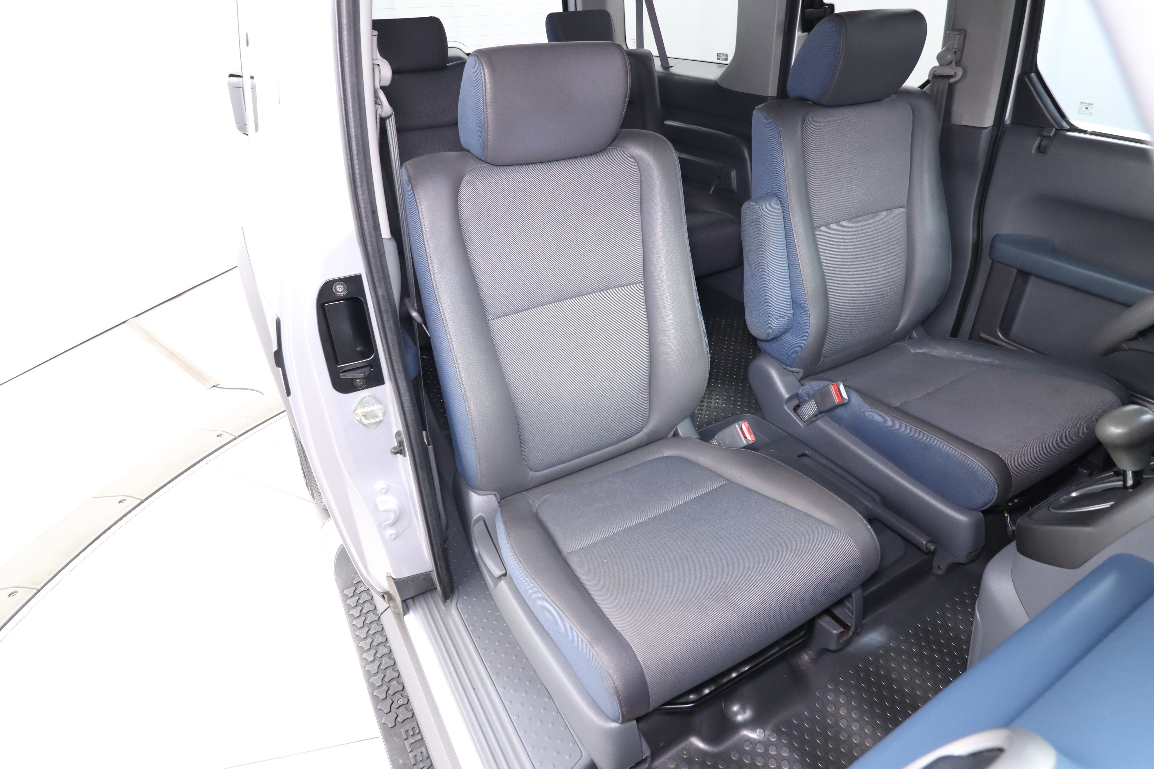 Used 2003 Honda Element EX image 17