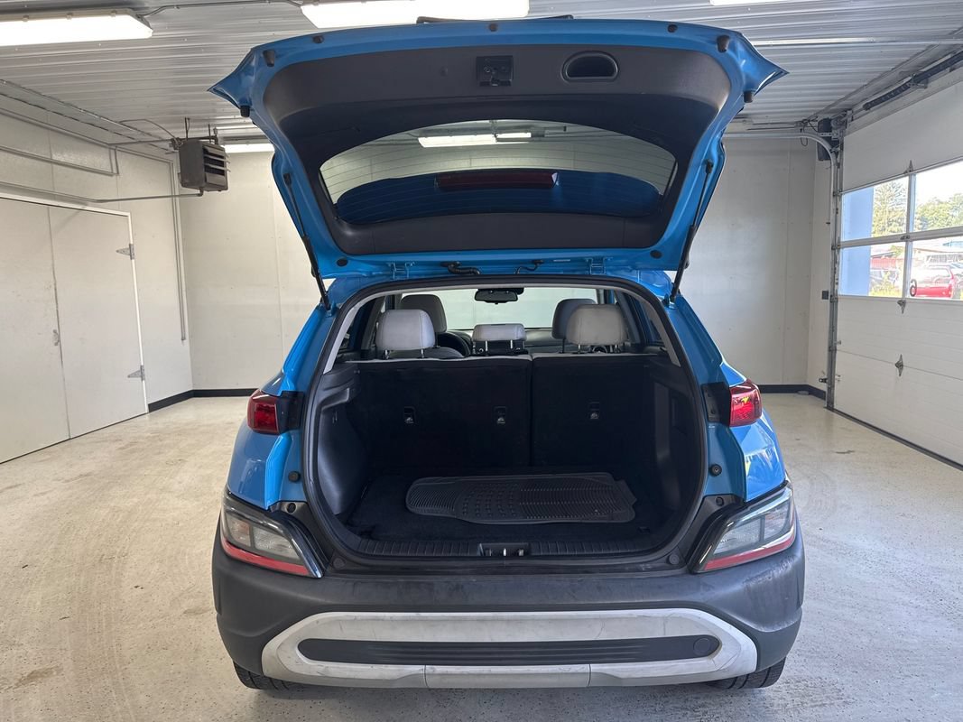 Used 2022 Hyundai Kona SEL w/ Cargo Package AWD/4WD image 5