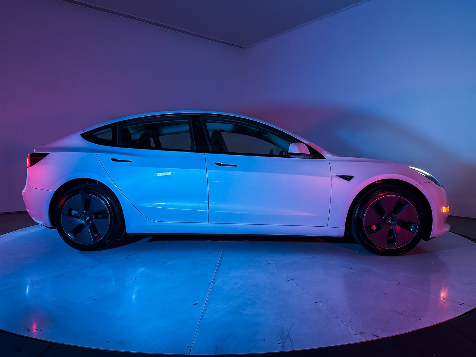 Used 2023 Tesla Model 3 Standard Range RWD image 46