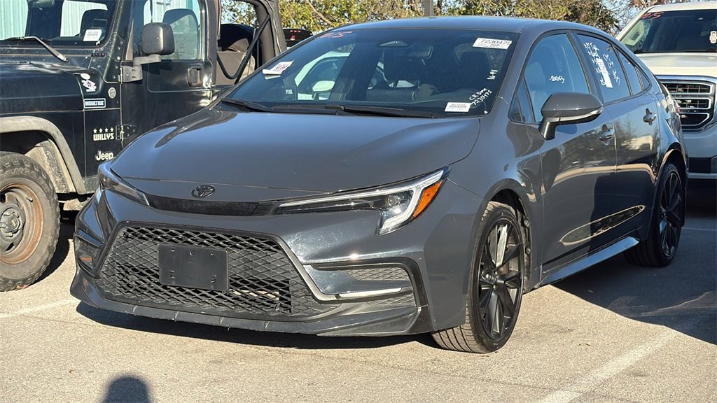 Used 2025 Toyota Corolla SE image 45