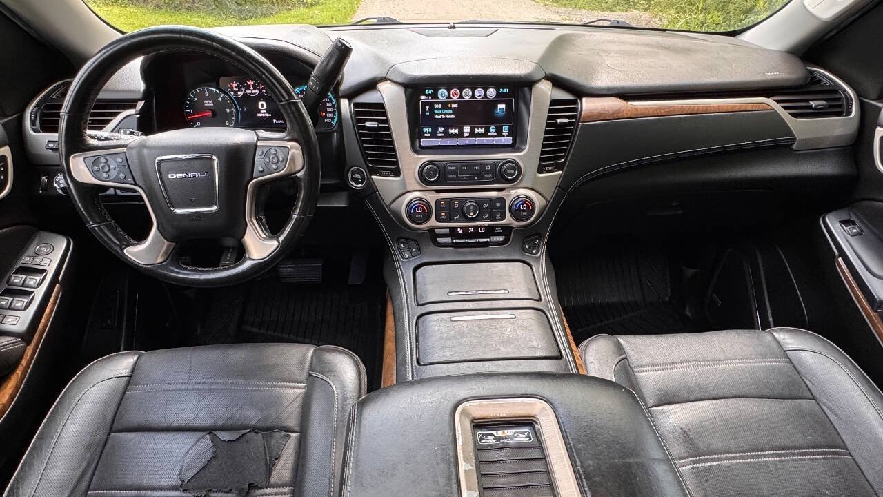 Used 2019 GMC Yukon Denali w/ Denali Ultimate Package AWD/4WD image 18
