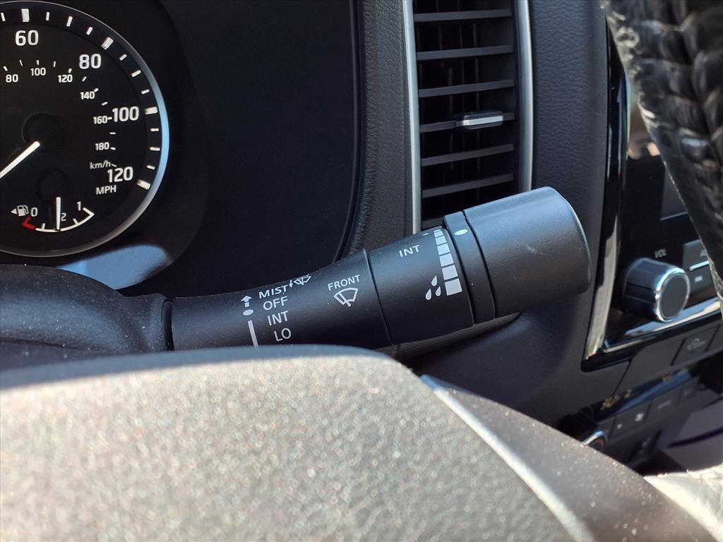 Used 2024 Nissan Frontier SV w/ SV Convenience Package image 13