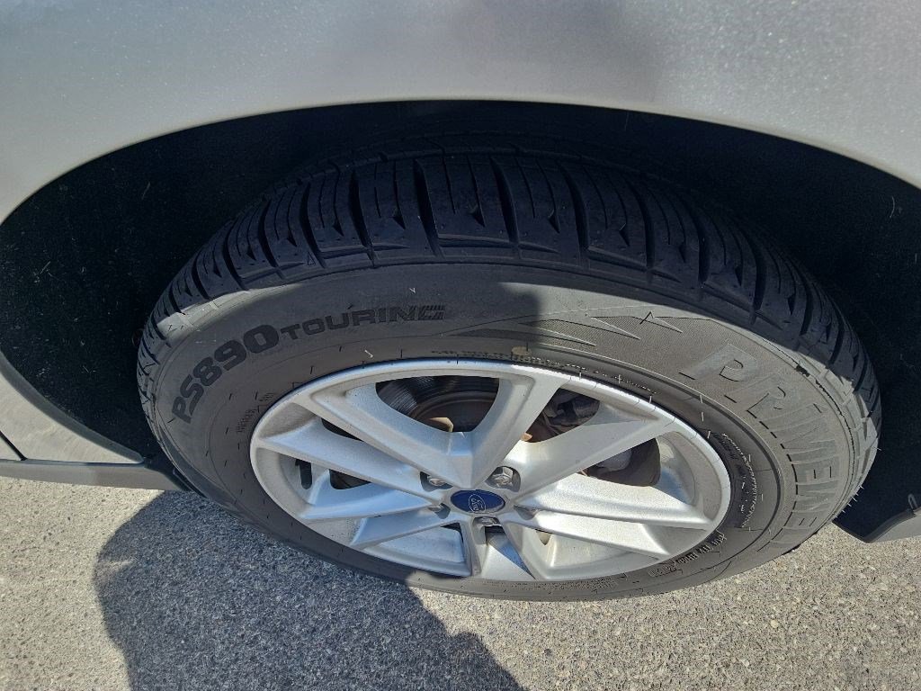 Used 2018 Ford Focus SE FWD image 23