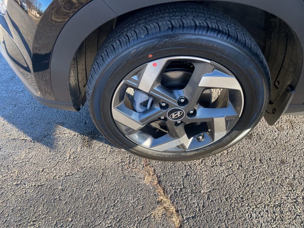 New 2026 Hyundai Venue SEL image 25