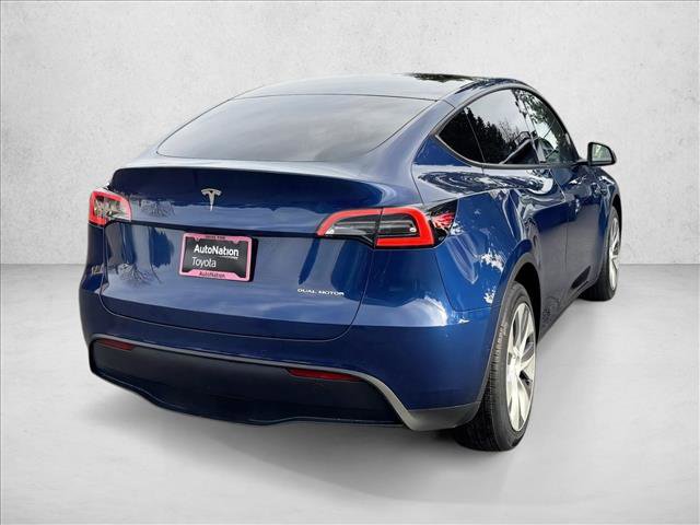 Used 2022 Tesla Model Y Long Range image 5