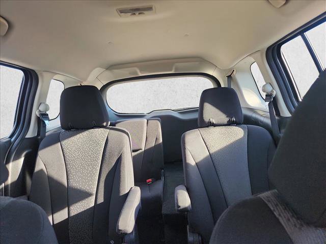Used 2012 MAZDA MAZDA5 Touring image 26