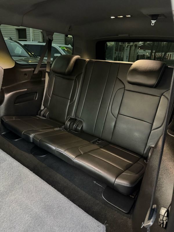 Used 2018 Chevrolet Suburban LT AWD/4WD image 12