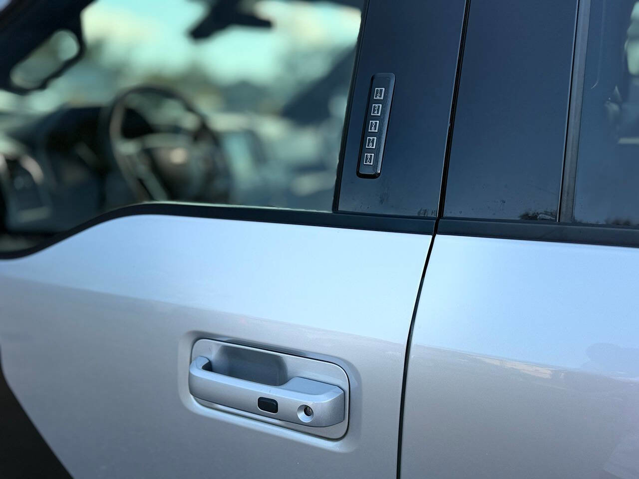 Used 2017 Ford F150 Lariat w/ Equipment Group 502A Luxury image 14