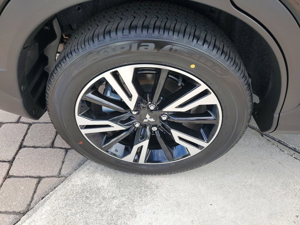 New 2025 Mitsubishi Eclipse Cross SE AWD/4WD image 7