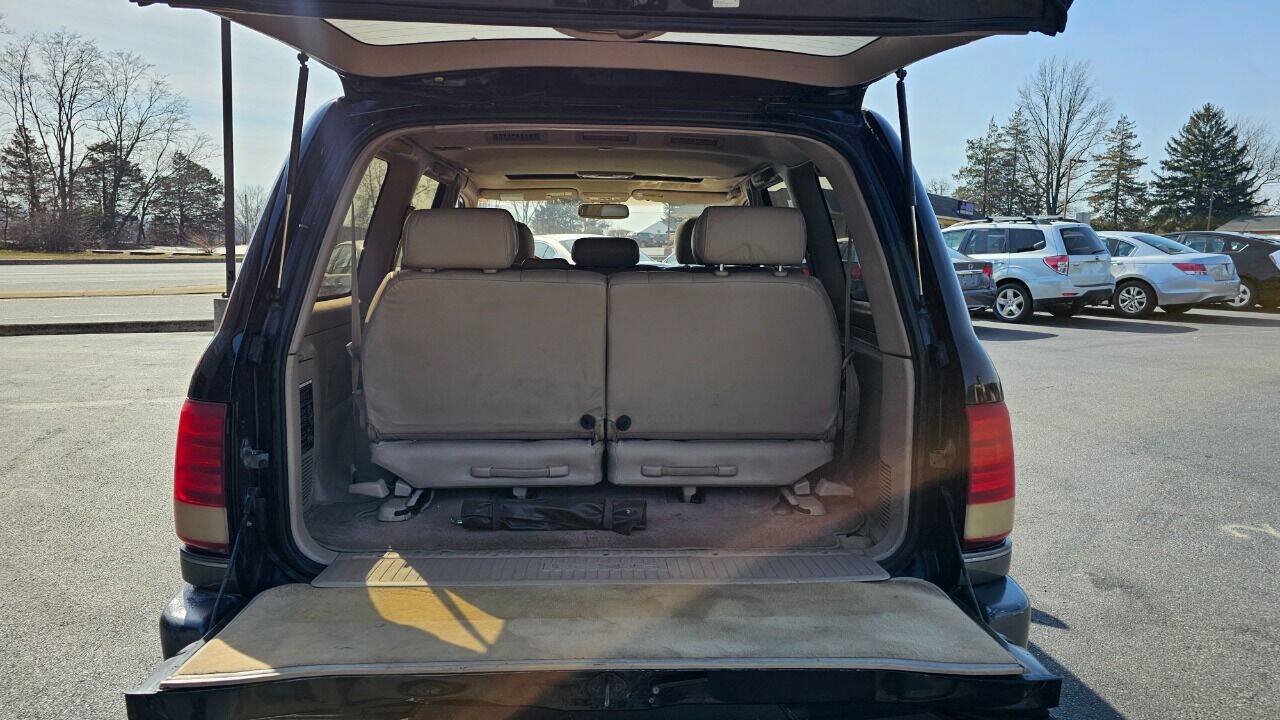 Used 2000 Lexus LX 470 4WD image 30