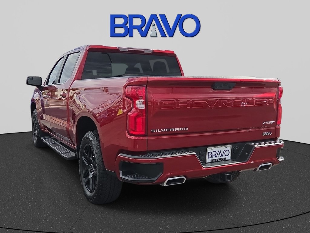 Used 2024 Chevrolet Silverado 1500 RST w/ Z71 Off-Road Package AWD/4WD image 3