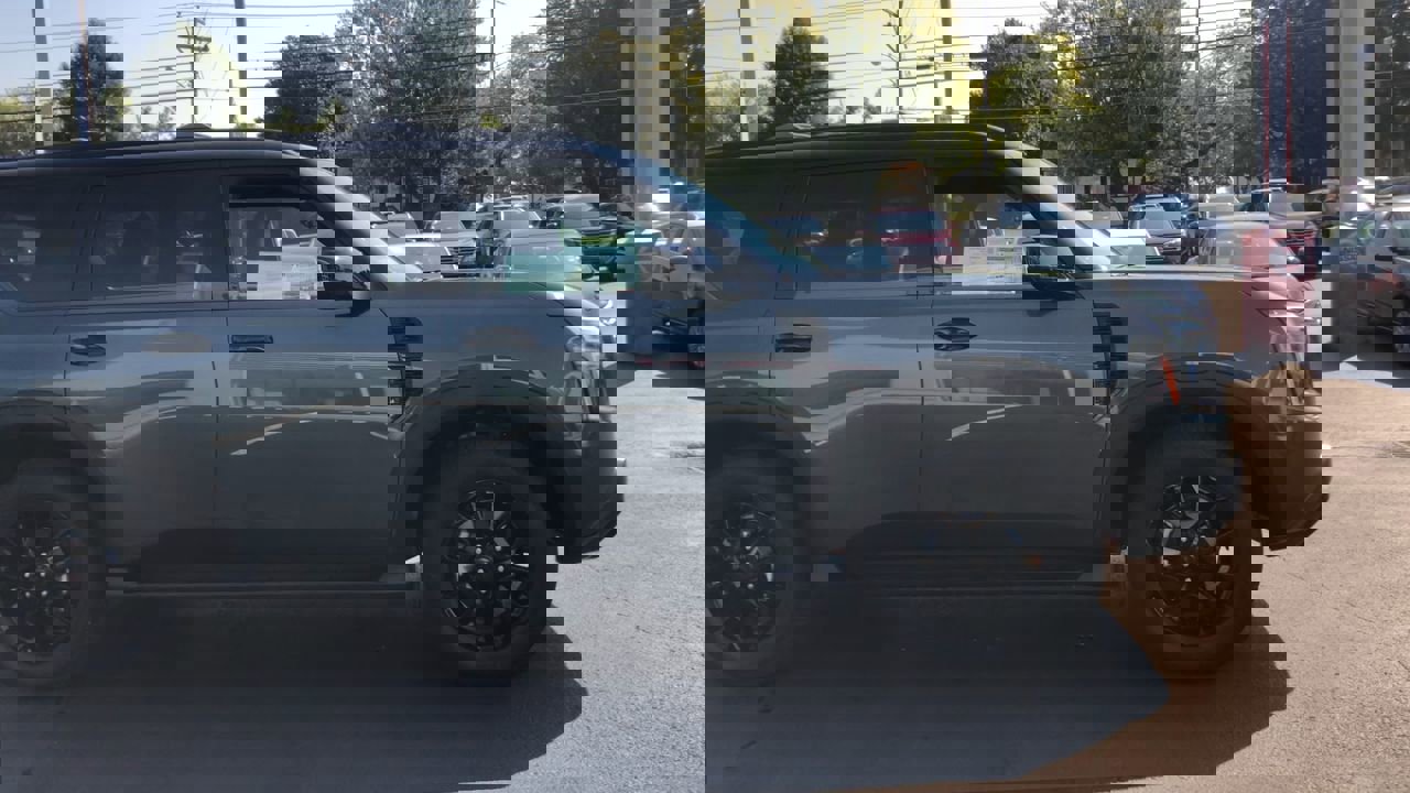 New 2026 Nissan Armada PRO-4X w/ Captain's Chari Seat Package image 9