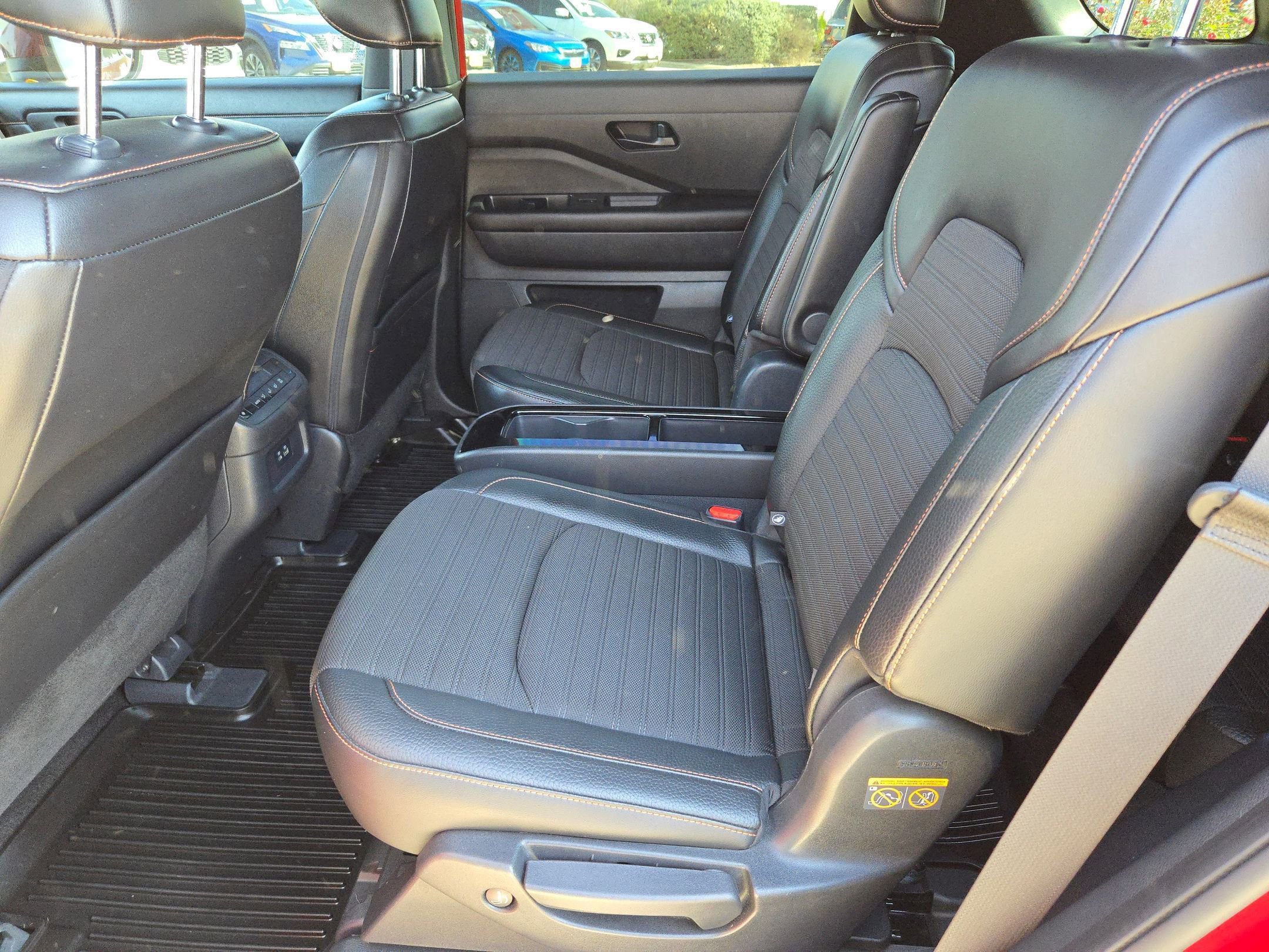 Used 2023 Nissan Pathfinder Rock Creek image 13