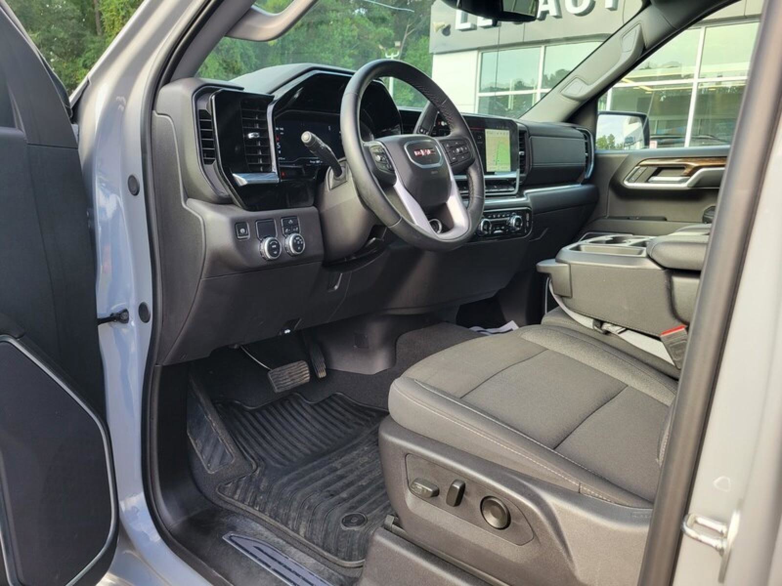 Used 2024 GMC Sierra 1500 Elevation image 17